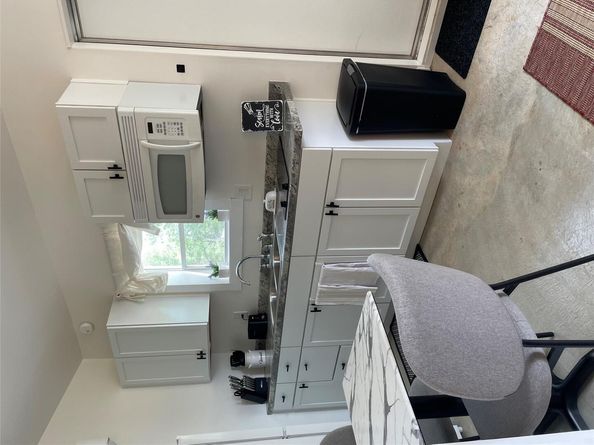 4217 Kellywood DR, Austin TX 78739