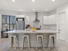 1018 Harwood PL, Austin TX 78704
