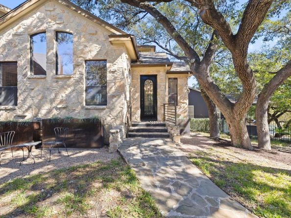 1018 Harwood PL, Austin TX 78704