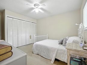 1400 Meadows DR, Round Rock TX 78681