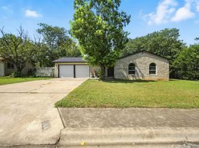 1400 Meadows DR, Round Rock TX 78681
