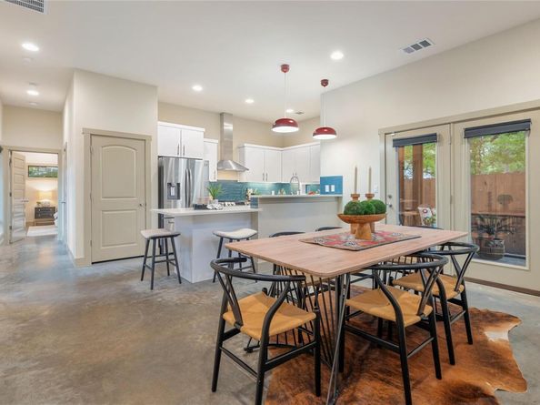 2512 E 2nd ST, Austin TX 78702