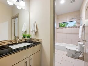 2512 E 2nd ST, Austin TX 78702