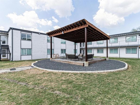 1206 E 52nd ST 205, Austin TX 78723