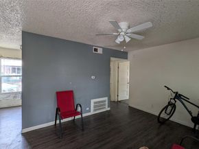 1206 E 52nd ST 205, Austin TX 78723