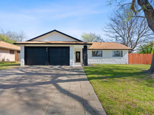 900 Red Cliff DR, Austin TX 78758