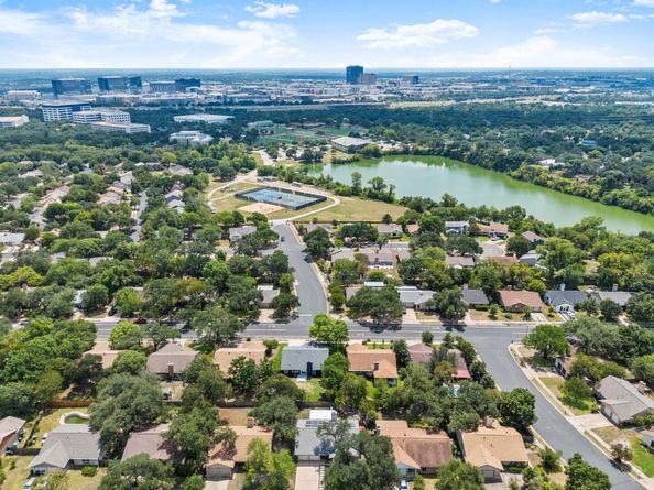 11704 Santa Cruz DR, Austin TX 78759
