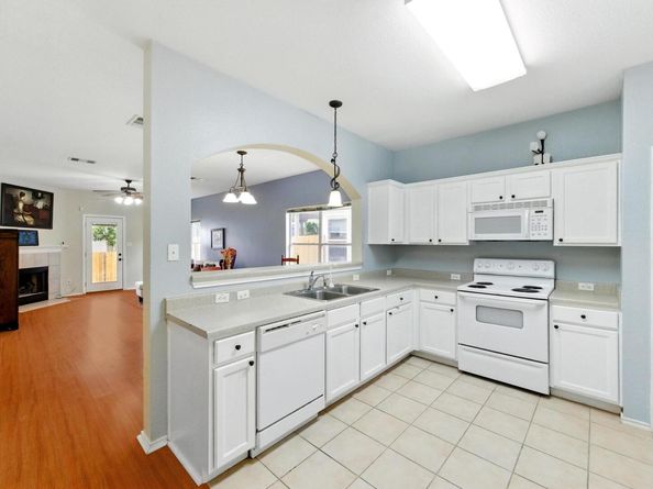 9403 Brandts Wood ST, Austin TX 78744