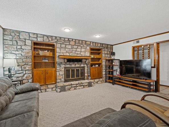 1303 Creekview DR, Round Rock TX 78681