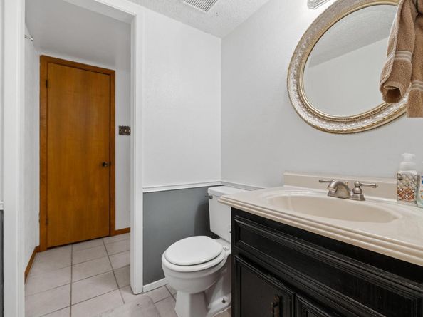 1303 Creekview DR, Round Rock TX 78681