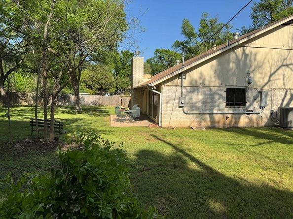 11202 Balcones Woods CV, Austin TX 78759