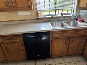 11202 Balcones Woods CV, Austin TX 78759