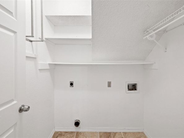 10900 Watchful Fox DR, Austin TX 78748