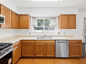 10900 Watchful Fox DR, Austin TX 78748