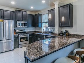 8518 Cahill DR 53, Austin TX 78729