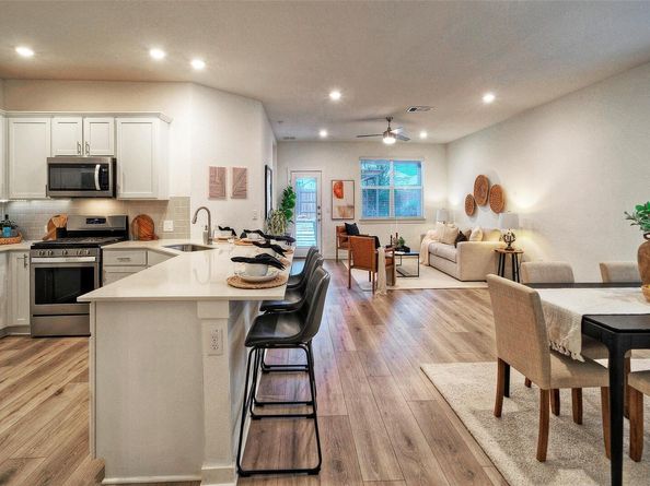 7709 City Top BLVD, Austin TX 78724