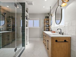 8001 Camden DR, Austin TX 78757