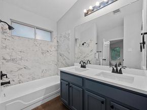 8943 W Hove LOOP, Austin TX 78749