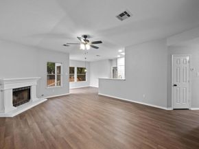 8943 W Hove LOOP, Austin TX 78749