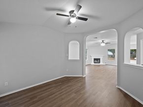 8943 W Hove LOOP, Austin TX 78749