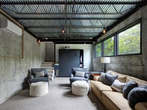 1700 S 6th ST, Austin TX 78704