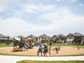 100 Las Posas DR, Liberty Hill TX 78642