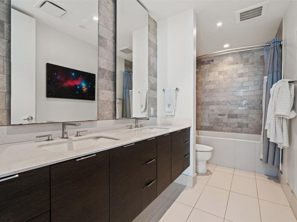 301 West Ave 3004, Austin TX 78701
