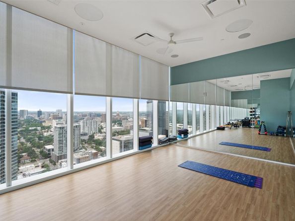 301 West Ave 3004, Austin TX 78701