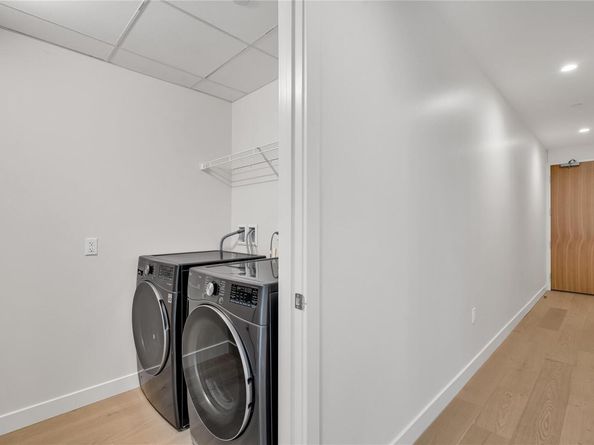 44 East Ave 3107, Austin TX 78701