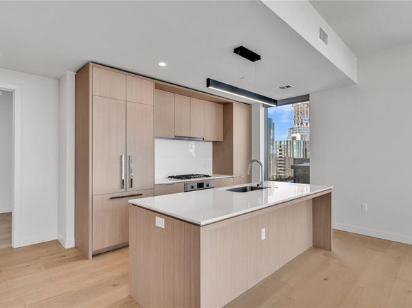 44 East Ave 3107, Austin TX 78701