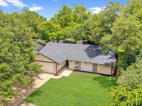 10417 Firethorn LN, Austin TX 78750