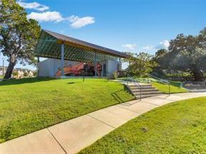 1012 Goldilocks LN, Manchaca TX 78652