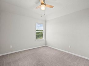 1012 Goldilocks LN, Manchaca TX 78652