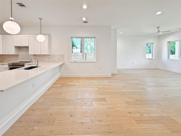 3614 Abbate CIR A, Austin TX 78721