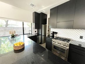 1100 Brass ST 2, Austin TX 78702