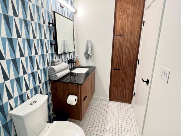 1100 Brass ST 2, Austin TX 78702