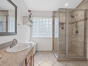 8964 W Hove LOOP, Austin TX 78749
