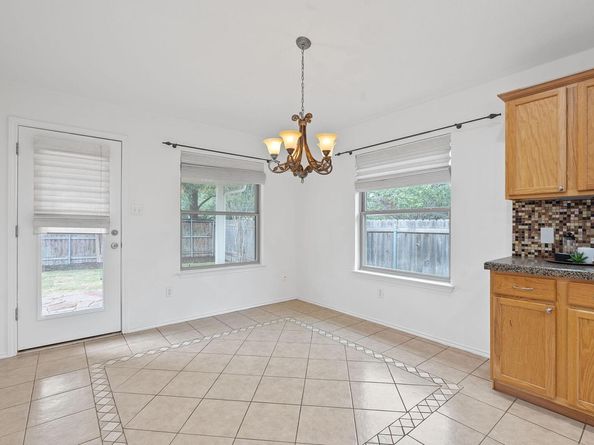 8964 W Hove LOOP, Austin TX 78749