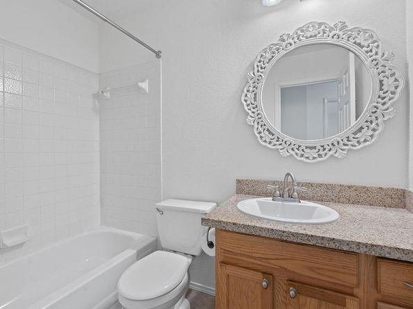8964 W Hove LOOP, Austin TX 78749