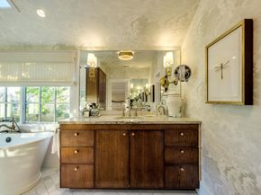 2428 Jarratt Ave, Austin TX 78703
