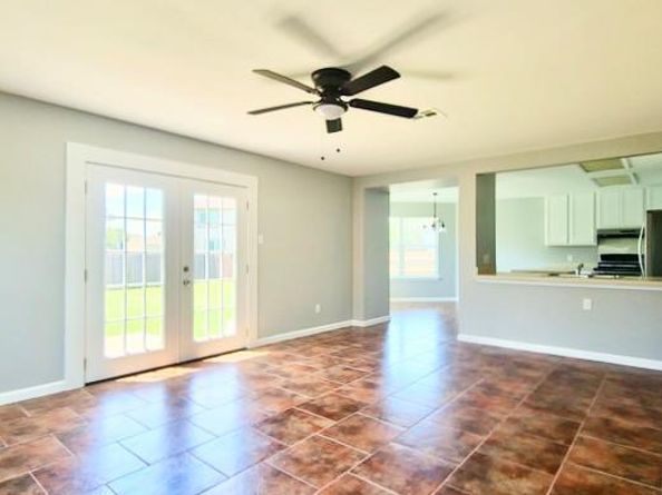 1004 Apollo CIR, Round Rock TX 78664