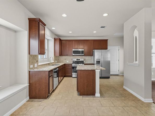 111 Sycamore ST, Georgetown TX 78633