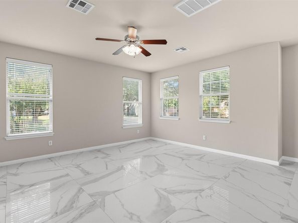 111 Sycamore ST, Georgetown TX 78633