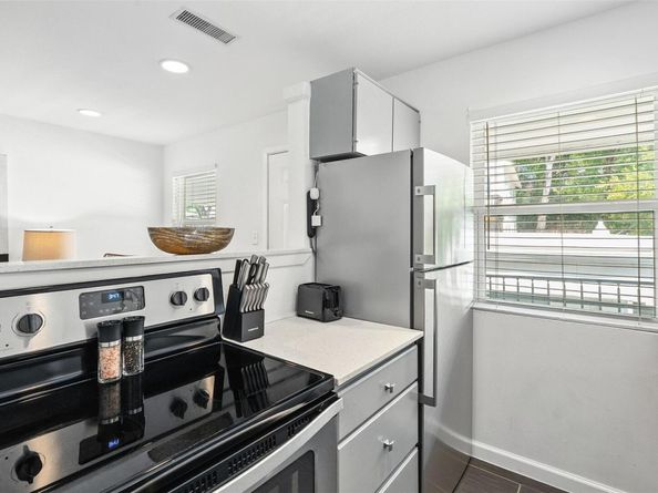 807 Blanco ST 301, Austin TX 78703