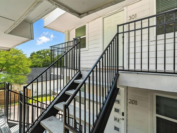 807 Blanco ST 301, Austin TX 78703