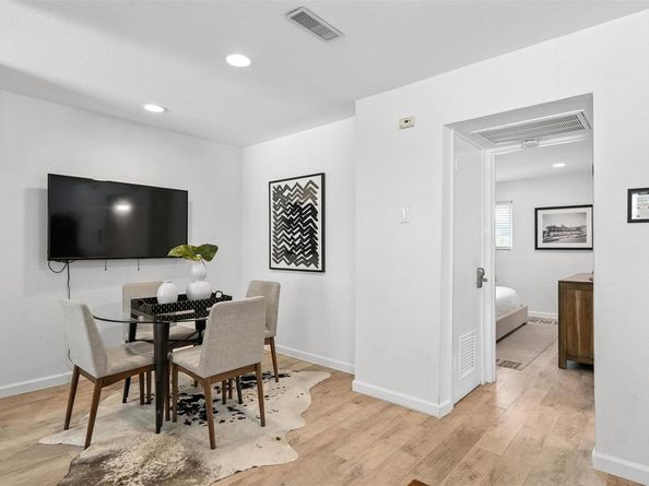 807 Blanco ST 301, Austin TX 78703