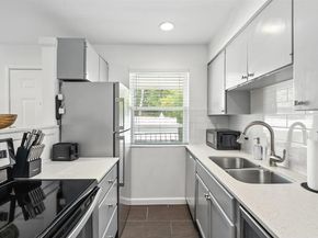 807 Blanco ST 301, Austin TX 78703