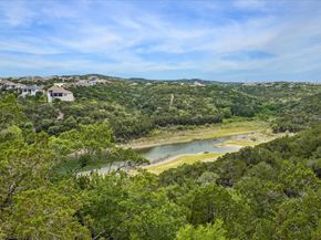 7224 Getaway DR, Jonestown TX 78645