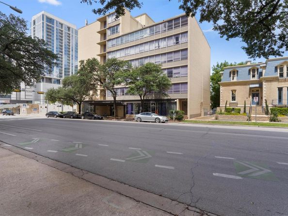 1800 Lavaca ST A108, Austin TX 78701