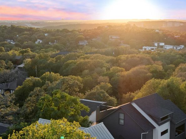 2209 Rae Dell Ave, Austin TX 78704